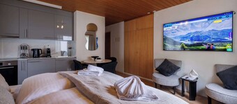 Luxury Davos Studio, Central, Near to Lifts