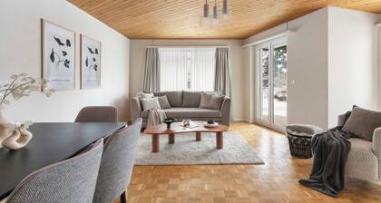 Modern Alpine Stay, Terrace, Central Davos