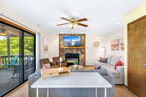 House, Multiple Beds, Patio (Sunset Escape) | Living area | 42-inch flat-screen TV with digital channels, fireplace