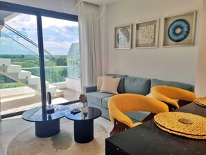 Télévision, chaîne hi-fi