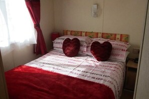 3 Schlafzimmer, Bügeleisen/Bügelbrett, Reisekinderbett, Bettwäsche