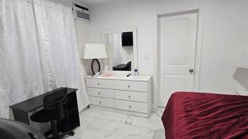 1 chambre, bureau, Wi-Fi gratuit, draps fournis