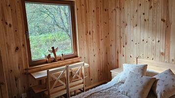 House | 3 bedrooms, individually furnished, bed sheets