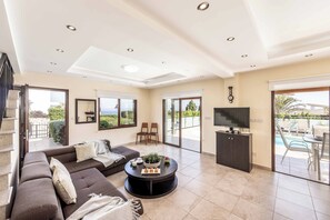 Villa (3 Bedrooms) | Interior - Villa Prengos 6 (Neo Chorio)