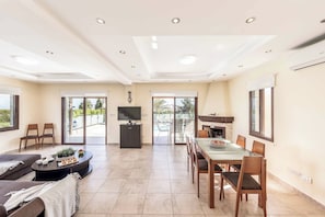 Villa (3 Bedrooms) | Interior