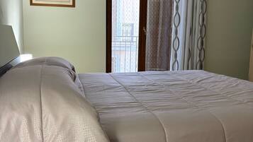 3 camere, ferro/asse da stiro, Wi-Fi gratuito, lenzuola