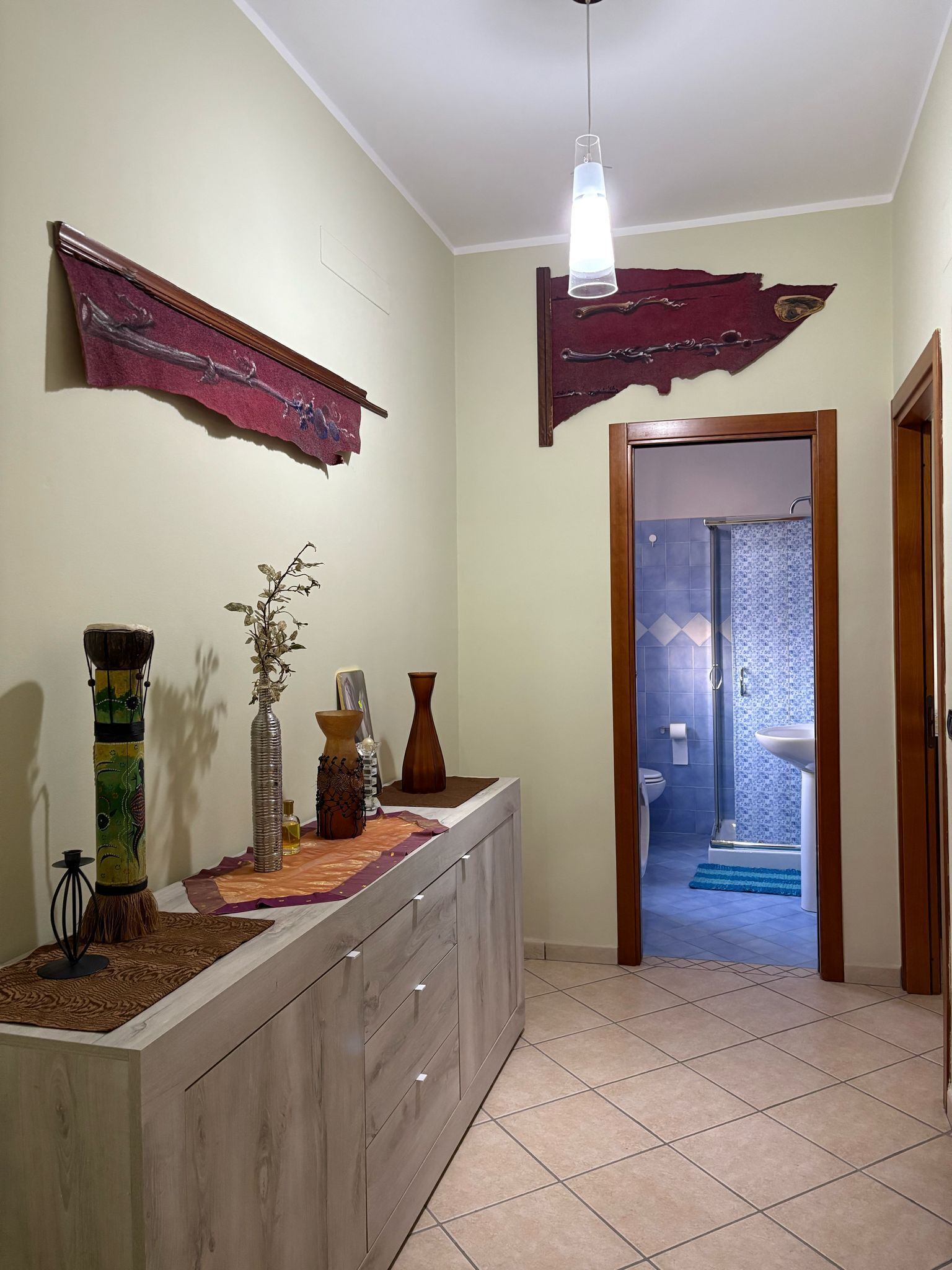 Doccia, asciugacapelli, bidet, asciugamani