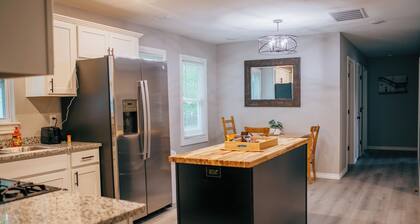 Central Joplin • Cozy 3BR/2BA Family Home