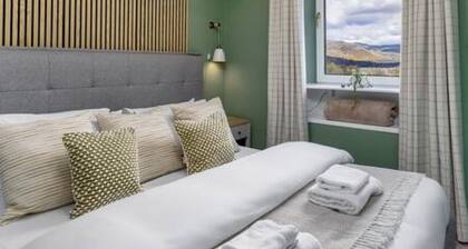 Ochill View Apartment by Stirling Train Station