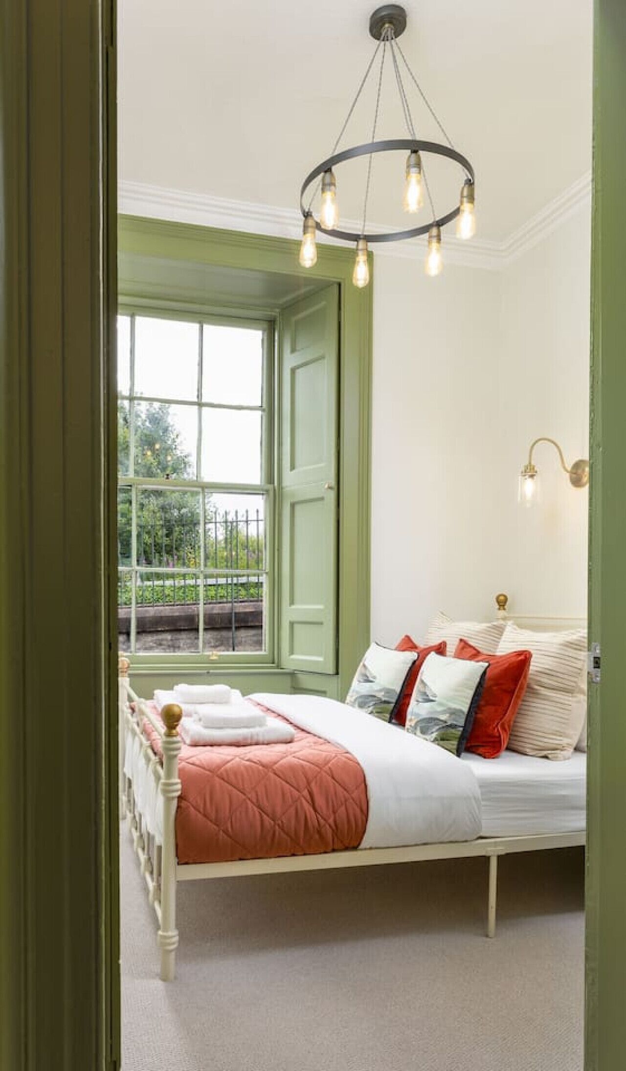 3 soverom, strykejern/-brett, reiseseng for barn og wi-fi