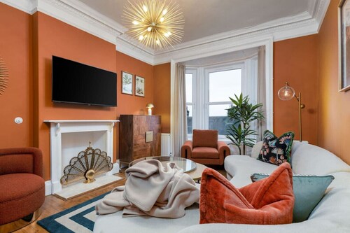 Stylish Penthouse Retreat