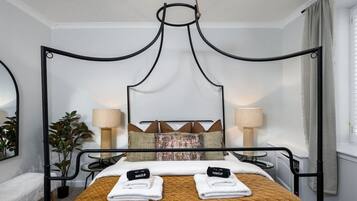 2 bedrooms, iron/ironing board, travel crib, free WiFi