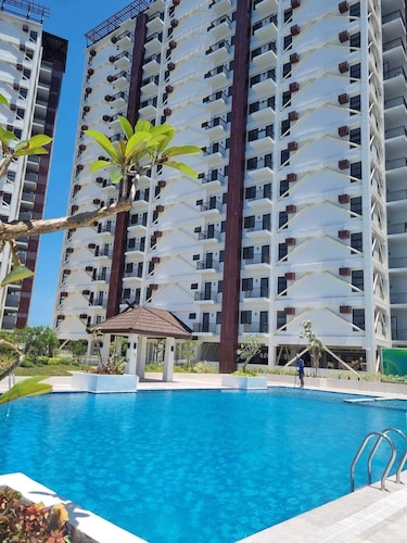 Charming 1 bedroom apartment with AC, WiFi in lovely Lapu-Lapu City