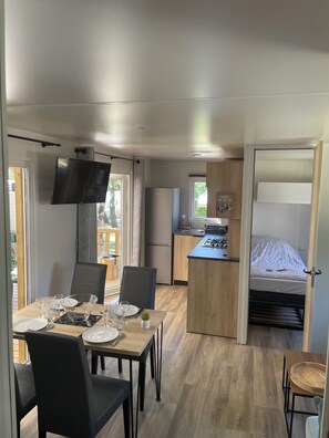 2 bedrooms, free WiFi