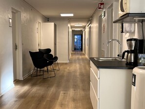 Réfrigérateur, micro-ondes