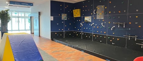 Children’s play area – indoor