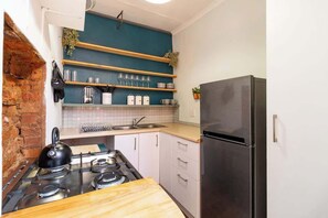 House, Multiple Beds, Patio, Garden View (Buitengracht House ) | Private kitchen | Fridge, oven, stovetop, coffee/tea maker - Funky Pet Friendly, 2-bedroom Escape, Bo-kaap (Cape Town)