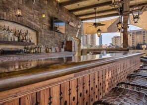 Bar (on property) - Inside the Walt Disney World Welcome Arch! Luxurious 2 BR, 2BA Deluxe Condo (Lake Buena Vista)