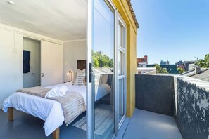 Apartment, 1 Double Bed, Patio, Mountain View (Bokaap Studio ) | 1 bedroom, individually decorated, individually furnished