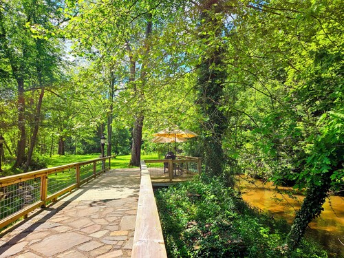 Historic Epperly Mill on Dodd Creek-1 mile from Floyd with 1 acre serene setting