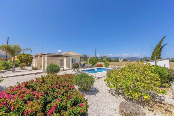 Villa (3 Bedrooms) | Exterior