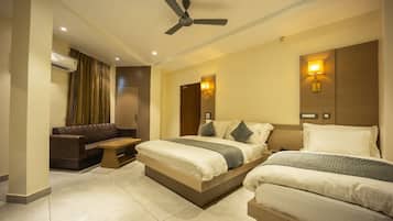 Quarto superluxo, várias camas | 1 quarto, Wi-Fi de cortesia