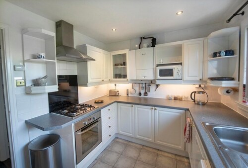 Beautiful spacious house Airport