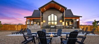 Pickleball | Heated/Chilled Pool | Outdoor Kitchen