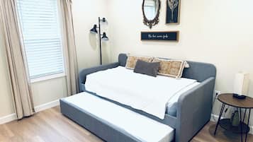 2 chambres, fer et planche Ă  repasser, Wi-Fi gratuit, draps fournis