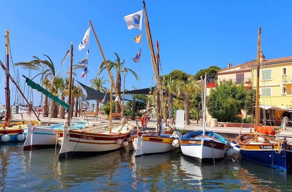 Marina - On the peninsula of Saint Mandrier var(83) seasonal rentals (Saint-Mandrier-sur-Mer)