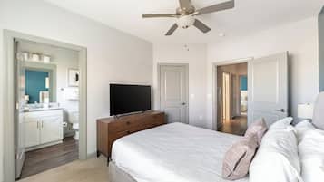 Apartment, 2 Bedrooms | 2 bedrooms, individually decorated, individually furnished