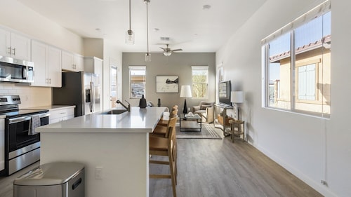 Landing Apartments Oro Valley