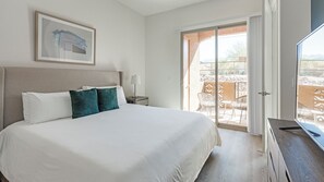 Leilighet (2 Bedrooms) | Individuelt dekorert, individuelt innredet og strykejern/-brett