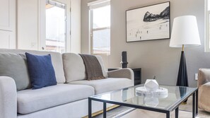 50-inch TV with digital channels - Landing Apartments Oro Valley (Oro Valley)