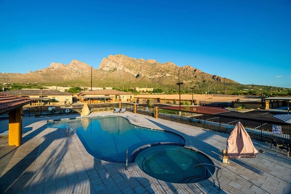 Piscina a l'aire lliure