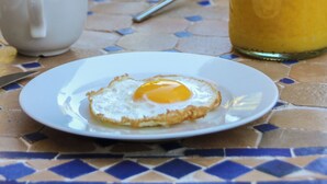 Sudah termasuk sarapan ala kontinental setiap hari