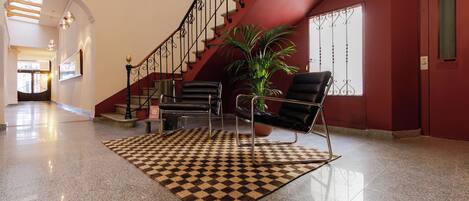 43-inch Smart TV with satellite channels