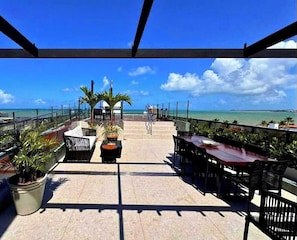 Family Quadruple Room | Outdoor dining