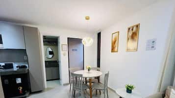 Chambre Triple | Restauration