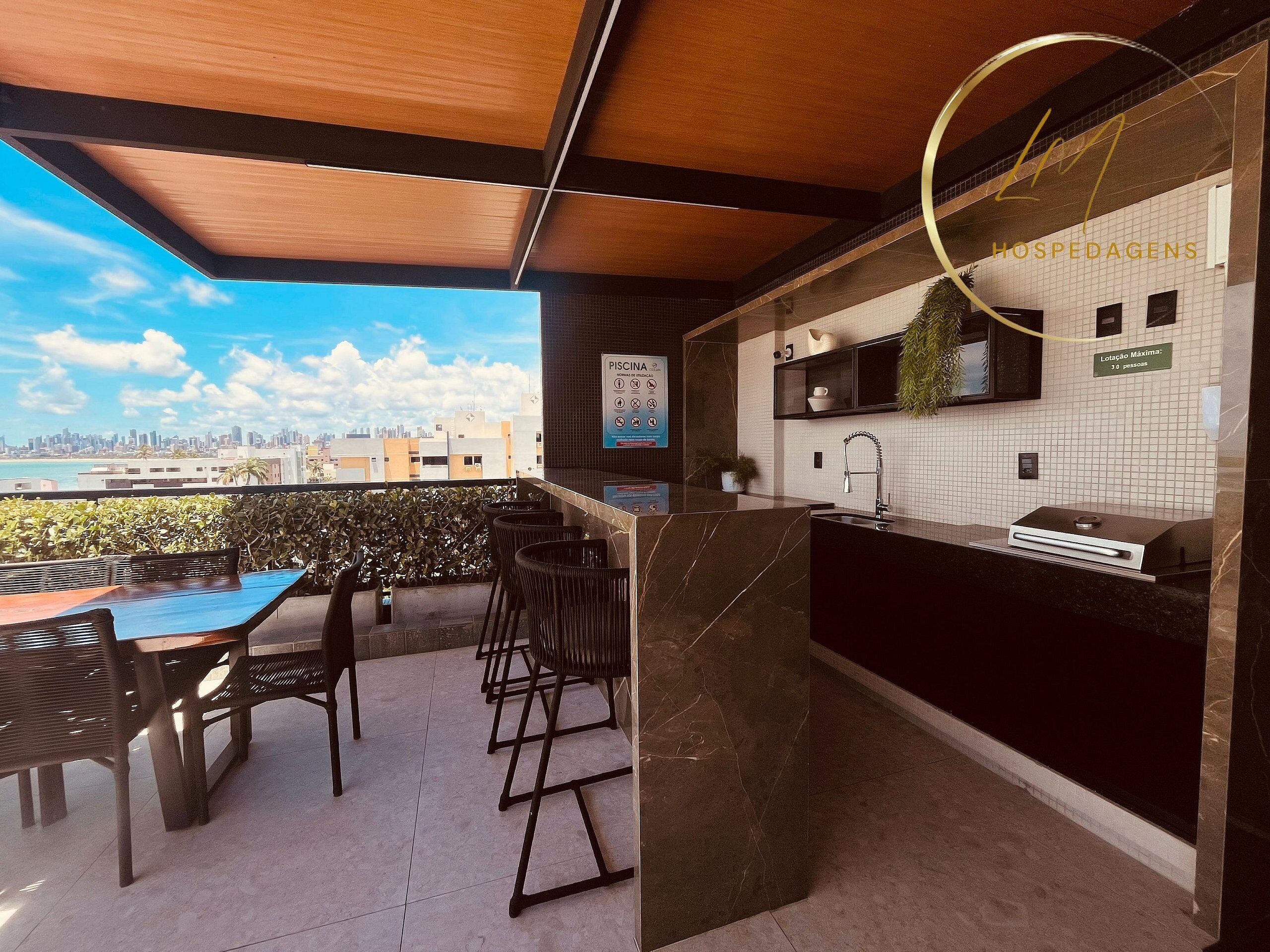 Deluxe Double Room | Outdoor dining