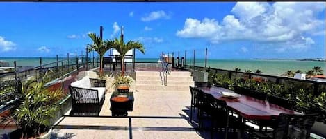 Family Quadruple Room | Outdoor dining