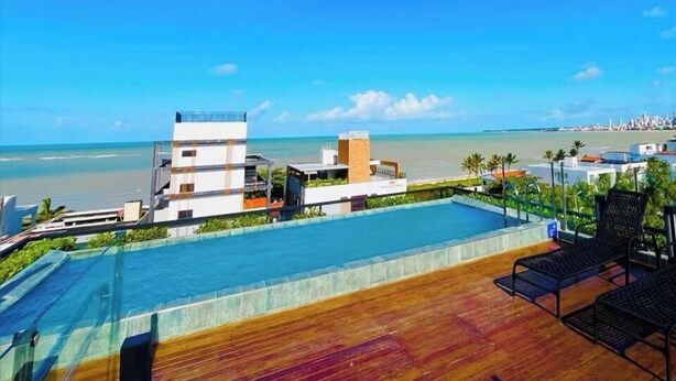 Chambre Triple | Piscine | Piscine extérieure