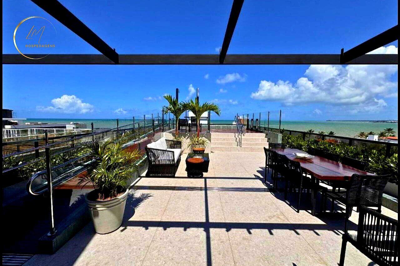 Deluxe Triple Room | Outdoor dining