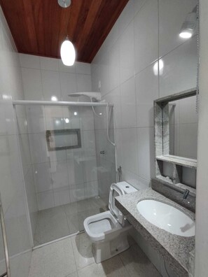 Dusj og toalettpapir