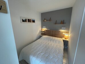 1 bedroom, iron/ironing board
