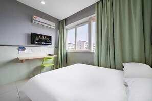 Room - Wangquan Collection Hotel (Shanghai Jinshan City Beach Branch) (Shanghai)