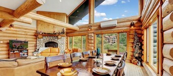 Charming 5-bedroom Lake Log cabin in marvelous Lanesville