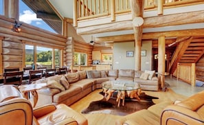 Smart TV, fireplace, video games, table football - Charming 5-bedroom Lake Log cabin in marvelous Lanesville (Lanesville)
