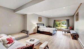 5 bedrooms, in-room safe, iron/ironing board, free WiFi