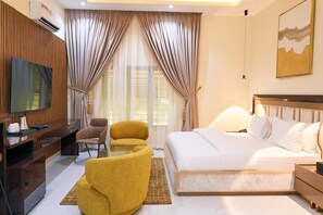 Family Apartment, Balcony, City View